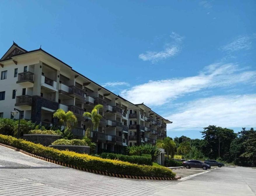 Kembali Condo Resort With Sea View Davao City Dış mekan fotoğraf